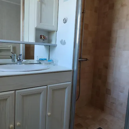 Marais Poitevin Nature Et Serein Vue Imprenable Sur La Riviere Calme Absolu Ideal Pour Familles Couples Voyageurs Vakantiehuis