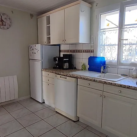 Marais Poitevin Nature Et Serein Vue Imprenable Sur La Riviere Calme Absolu Ideal Pour Familles Couples Voyageurs