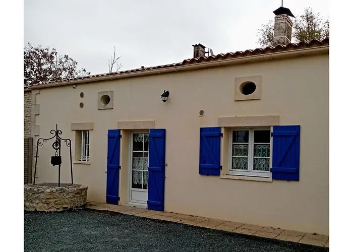 Marais Poitevin Nature Et Serein Vue Imprenable Sur La Riviere Calme Absolu Ideal Pour Familles Couples Voyageurs Prázdninový dům *